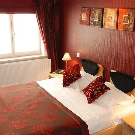 Maraboe Hotel 3*